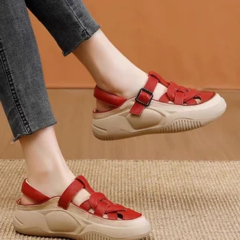 Нова дамски спортни обувки 2023, лятото дишащи, леки дамски сандали на равна подметка в римски стил, дамски ежедневни сандали на танкетке със затворени пръсти и платформа