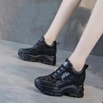 Дамски малка бяла обувки 2023, лятна дамски вулканизированная обувки, модни маратонки на масивна платформа, които размерът на улицата обувки
