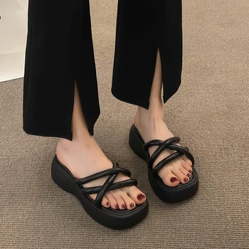 Дамски обувки 2023 разпродажба на основни отворени пръсти дамски летни чехли ежедневни чехли за жени тясна ивица дебело дъно дамски Обувки